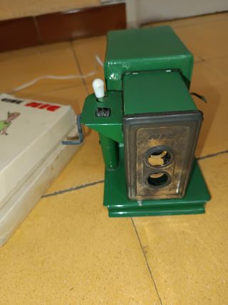 Proyector Cine Manual NIC Antiguo