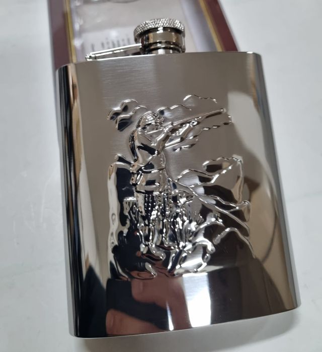 Licorera de cazador 8oz