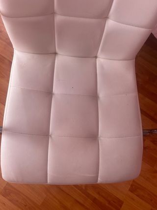 Lote 4 Sillas Giratorias Blancas con Ruedas