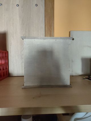 Mini mueble de madera con cajones