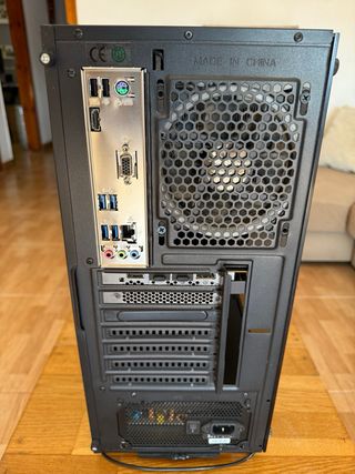 Torre PC Gaming Negra RGB