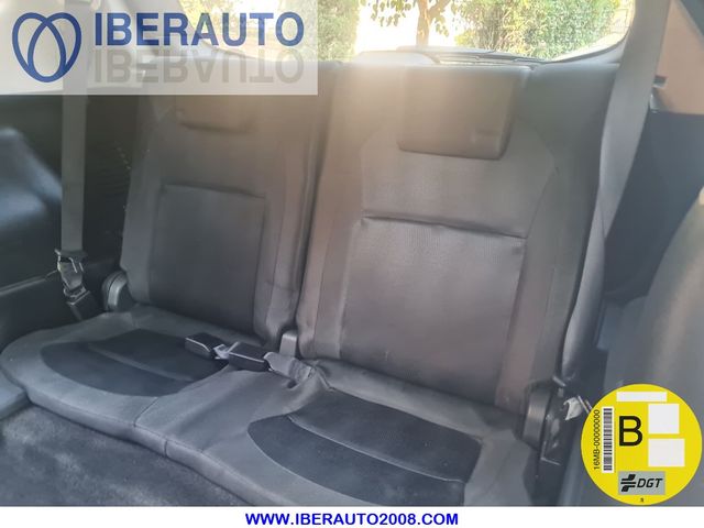 Nissan Qashqai+2 2011