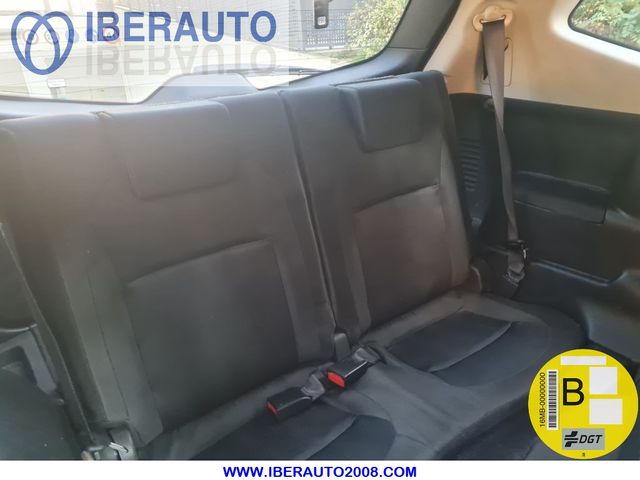 Nissan Qashqai+2 2011