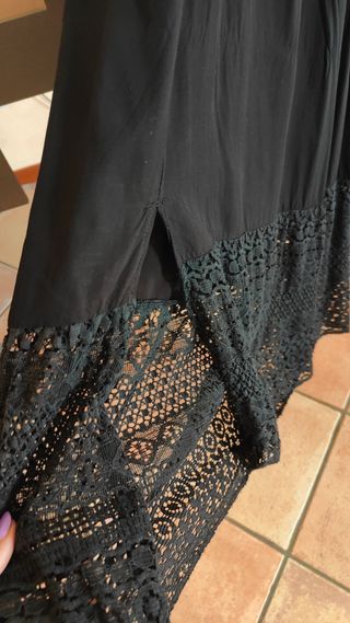 Gonna nera con pizzo