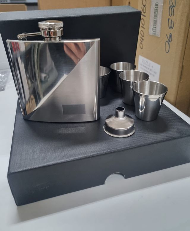 Set Licorera y Vasitos 6oz