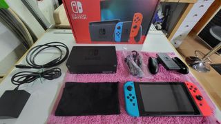 Nintendo Switch rosso e blu