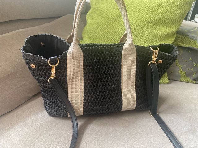 Bolso de rafia negro y beige