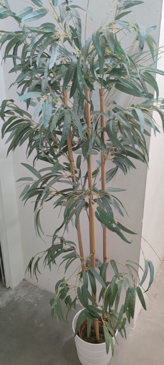 Planta de bambú artificial