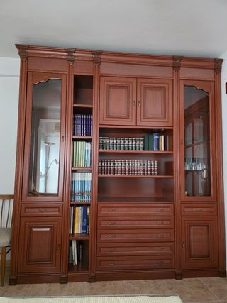 Mueble de salón de madera