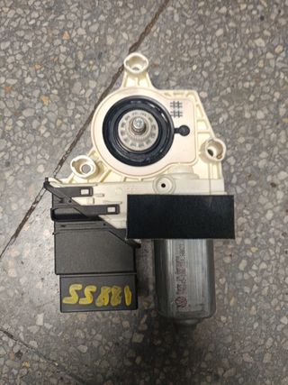 Motor elevalunas trasero izquierdo VW