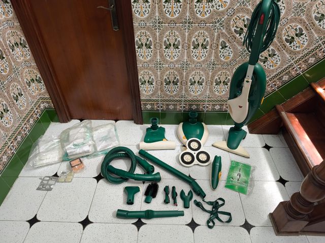 Aspiradora Kobold 135 con accesorios