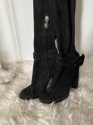 Botas altas de gamuza negra talla 36