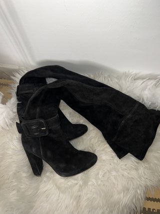 Botas altas de gamuza negra talla 36