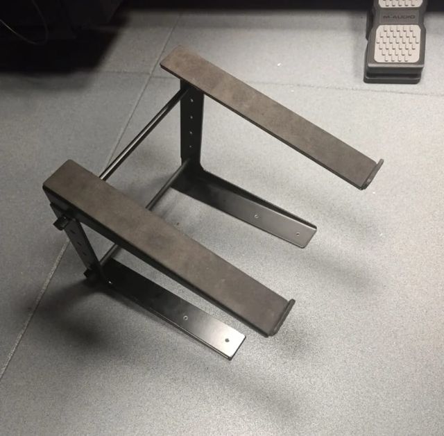 Soporte DJ Negro Ajustable