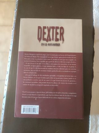 Dexter en la oscuridad (Spanish Edition)