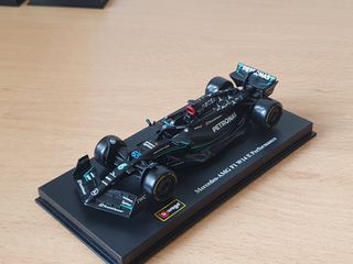 Mercedes-AMG F1 W14 E Performance Russell