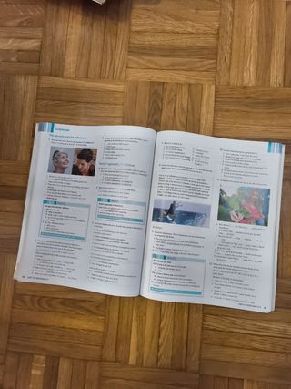 Distinction 2. Student's Book Spanish Edition