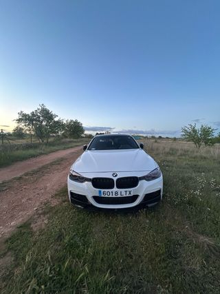 BMW 328 i 2016