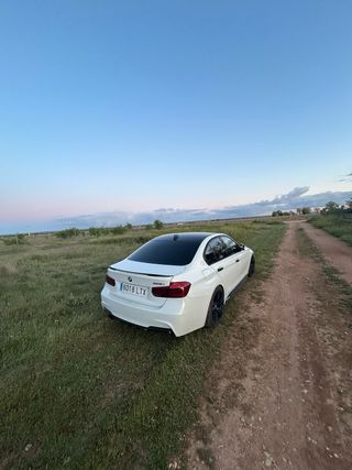 BMW 328 i 2016