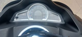 Moto Scooter Negra Honda PCX 125