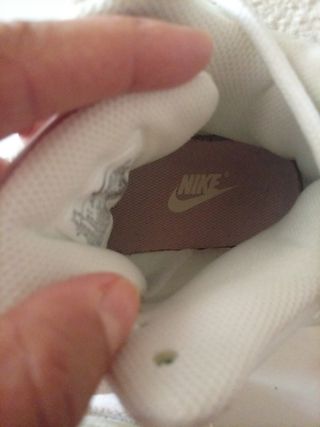 Zapatillas Nike Blancas y Rosas