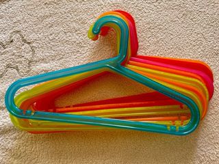 Perchas infantiles IKEA multicolor