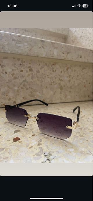 Gafas de sol sin usar