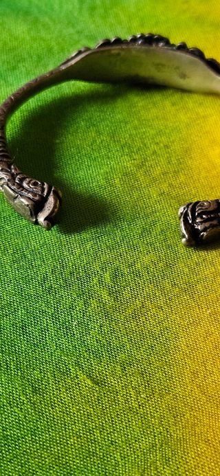 Antico bracciale tibetano