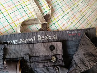 Pantalones Desigual grises con tirantes