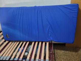 Cama articulada con colchón y mando