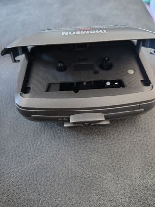 Walkman Thomson TK440 Radio Cassette