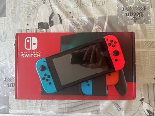 Nintendo Switch Azul y Rojo