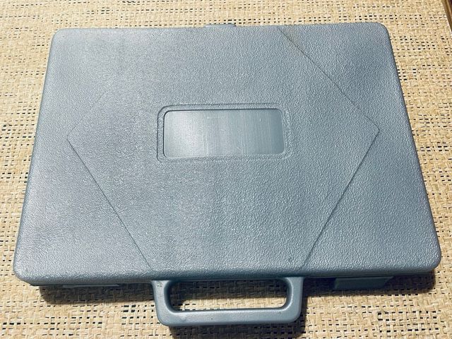 Set de 6 Cuchillos, afilador y tabla de cortar