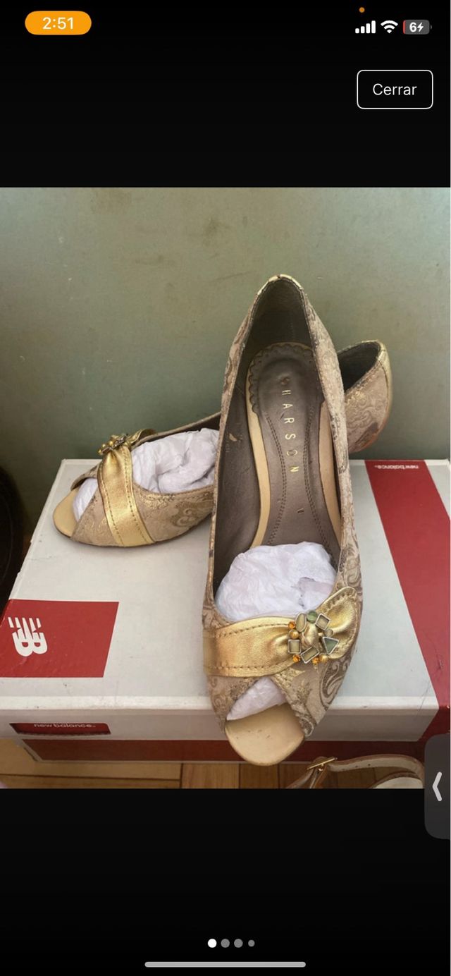 Sandalias Peep Toe Talla 38 Beige y Dorado