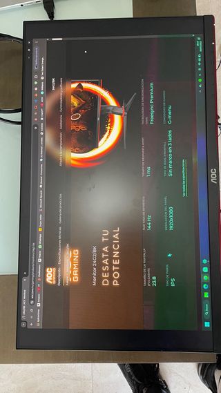 Monitor Gaming AOC 23.8 165Hz G-SYNC

