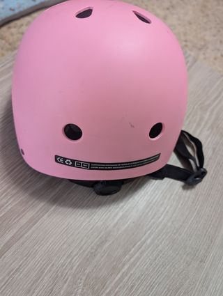 Casco skate, patines,bici rosa talla S-M