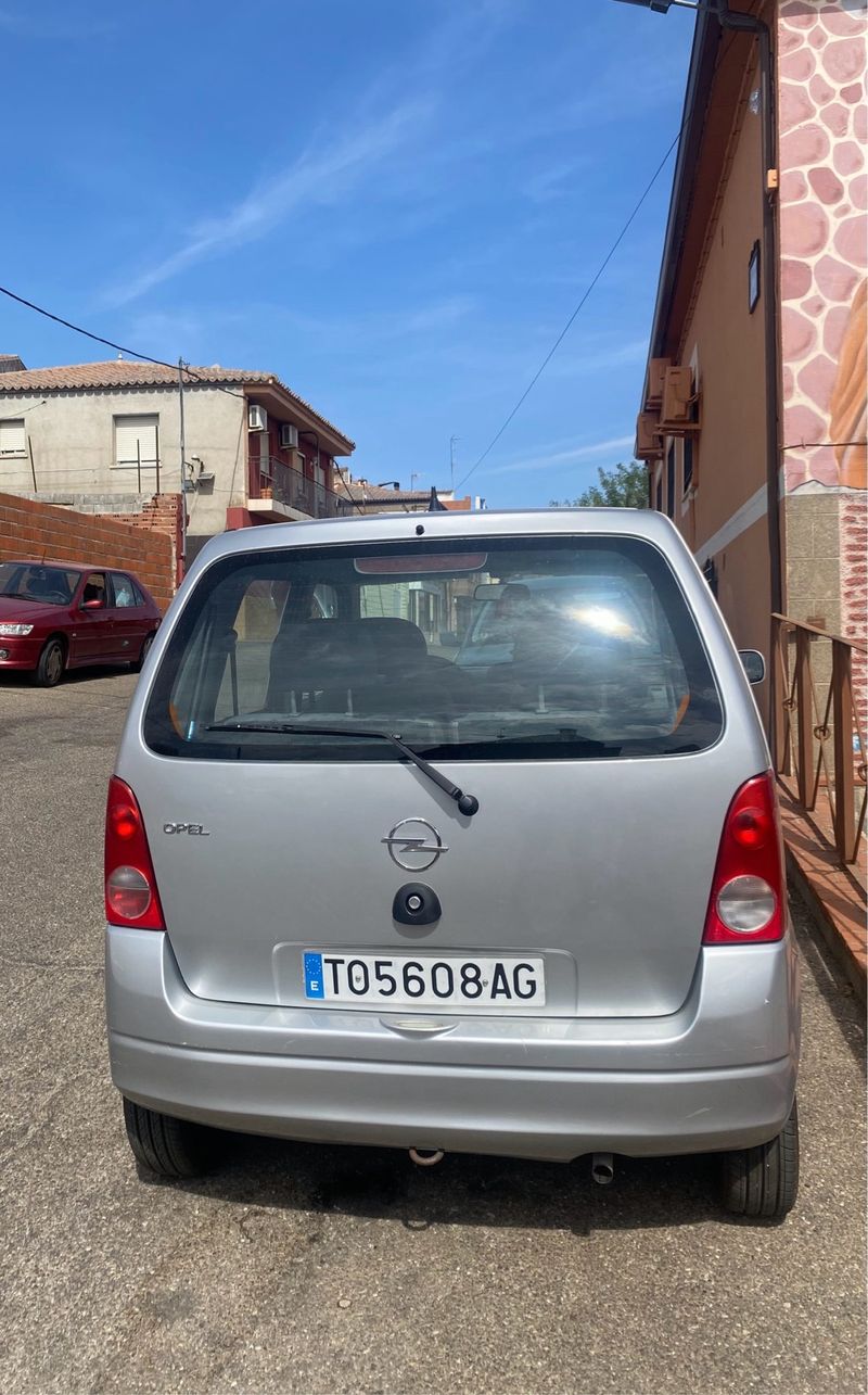Opel Agila 2000 1.2 16V gasolina - foto 1