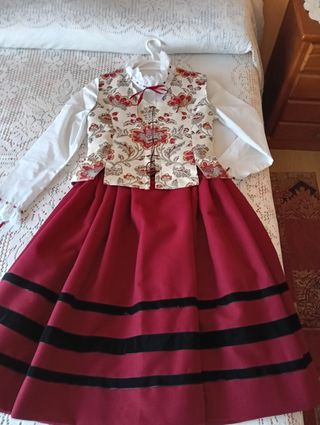 Traje Regional Asturiana Mujer