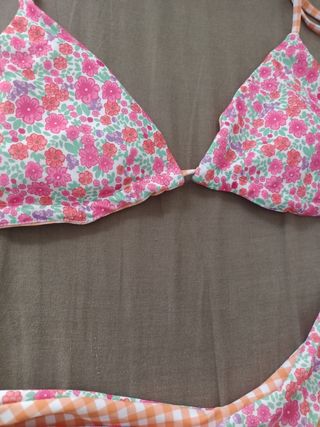 Bikini reversible floral talla XS/S shein