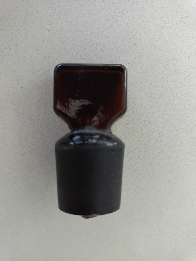 Tapón de cristal ámbar para boca de 2,2 cm