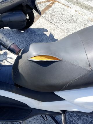 Kymco Moto 125cc del:2016 etiqueta c