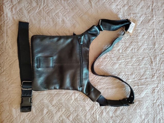 Nuovo marsupio in pelle nera