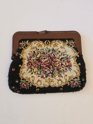 Monedero de tela floral