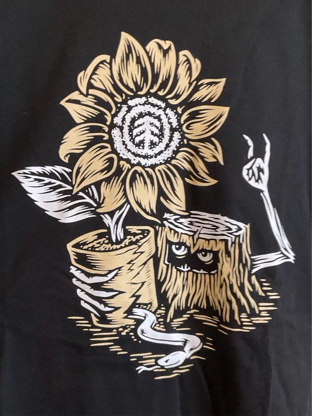 Camiseta Element Negra colaboración con TIMBER.