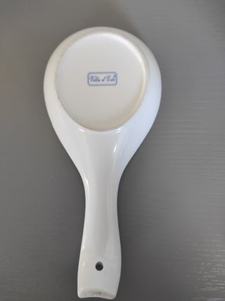 Poggia mestolo con ciliegie