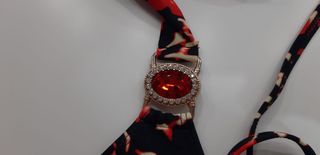 Top de bikini nuevo sin estrenar. Talla XS (aunque