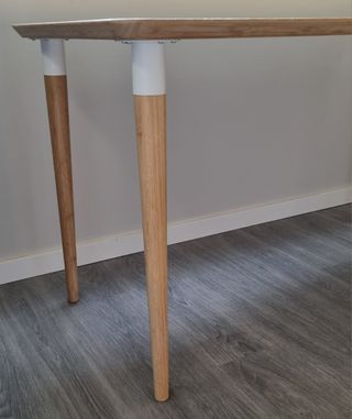 Mesa de estudio de bambú de IKEA