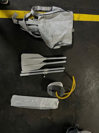 Neumática auxiliar con remos y motor honda 2’3