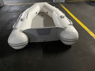 Neumática auxiliar con remos y motor honda 2’3