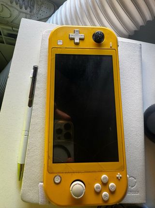 Nintendo Switch Lite Yellow in vendita 